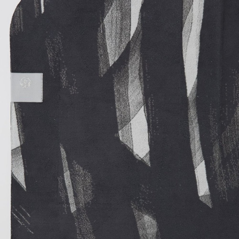 Lululemon Yoga Towel, Large, Black White Abstract Lines Brush Stream Silver - Picture 3 of 16